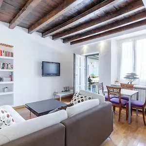 Appartamento Paolo Sarpi, Milano