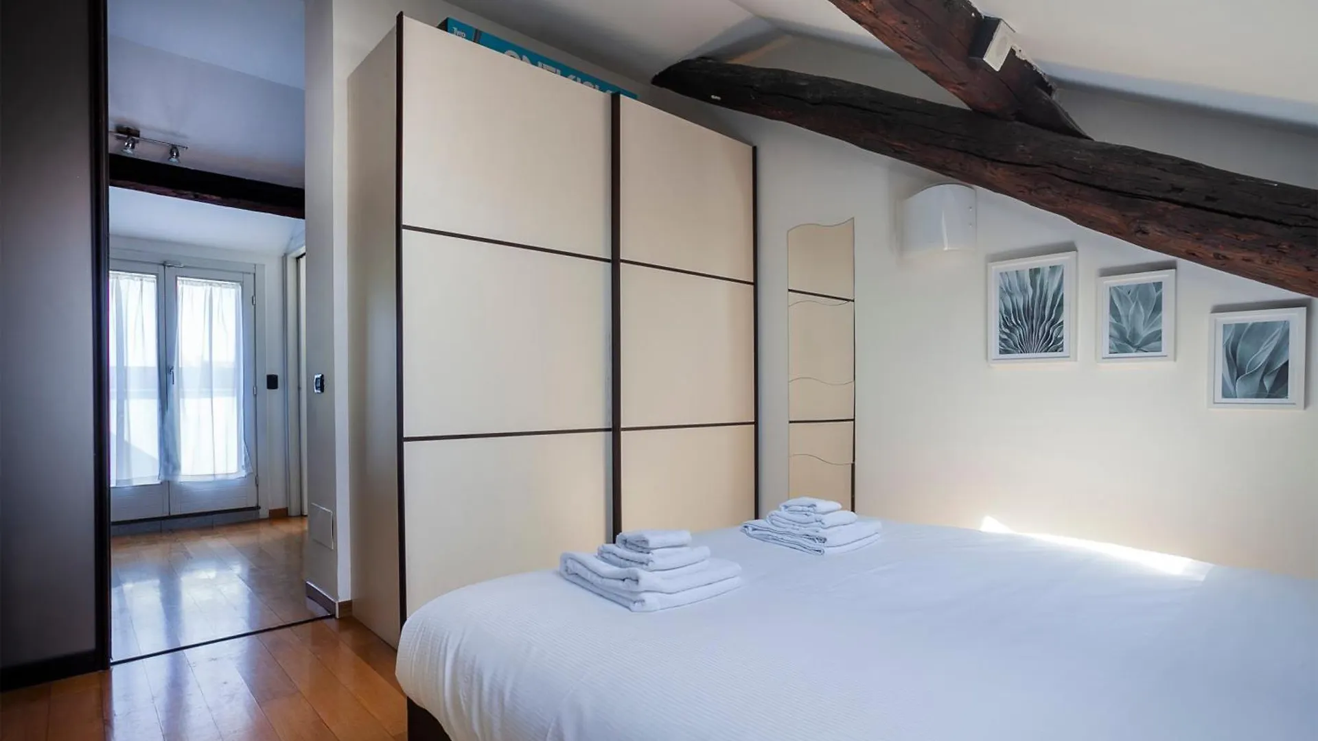 Italianway - Baiamonti 1 Apartment Milan 0*,  Italy
